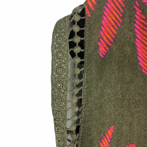 A New Day Women's Boho Green & Pink Print Sleeveless Details Top size L - Picture 4 of 11